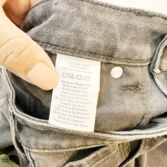 Everlane The Curvy Cheeky Jeans Dk Grey Black Denim Jeans Size 30 - Picture 7 of 8